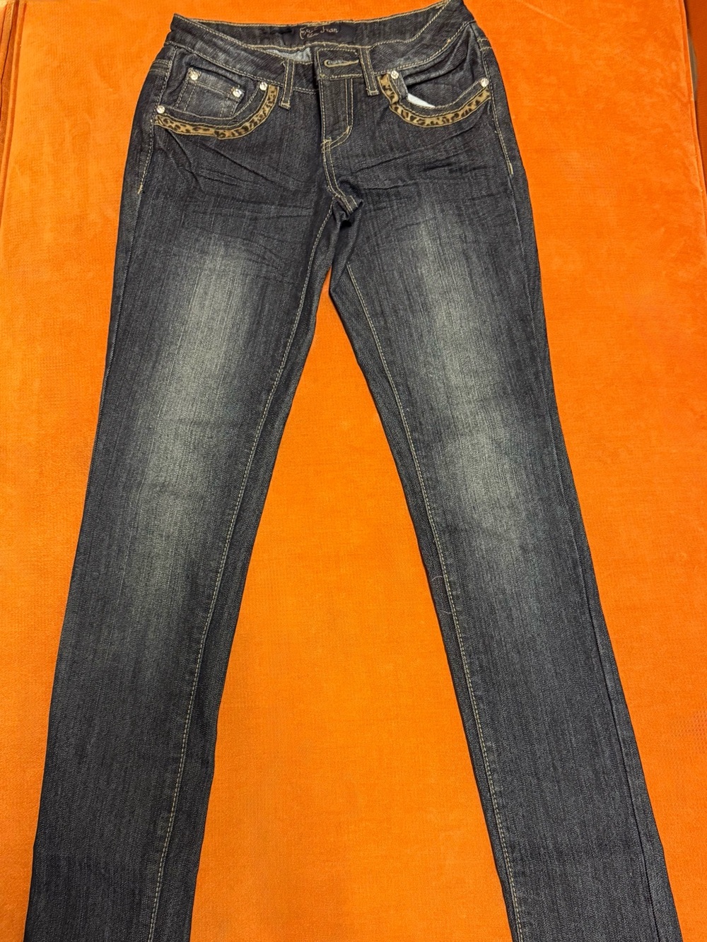 Earl Jeans Women's Straight Leg Dark Indigo with Light Fade & Leopard print 🐆